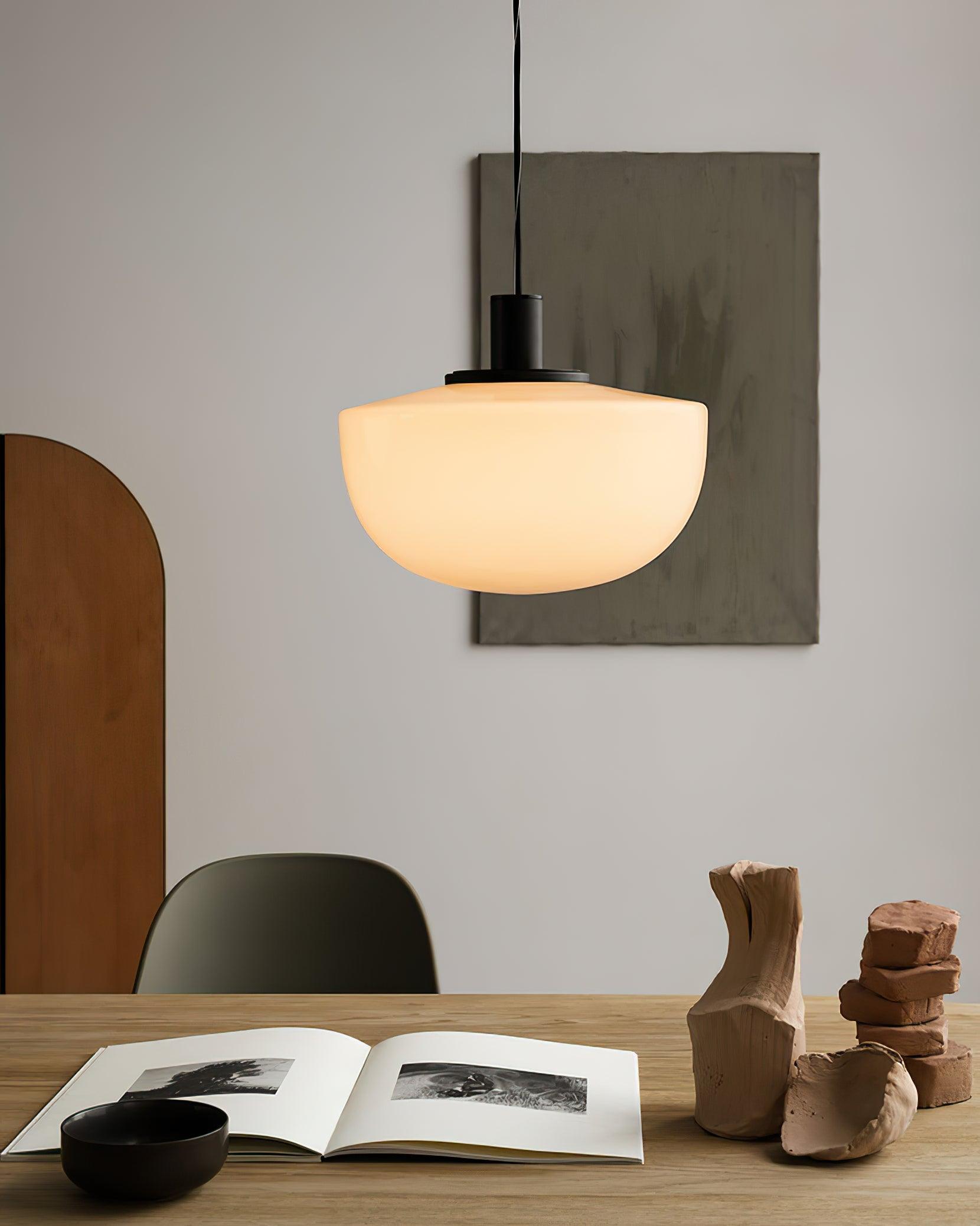 Suspension Jouvence mise en situation en verre transparent – Klaross