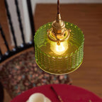 Suspension en verre texturé Rosalba vue détail finition, lampe suspendue design – Klaross