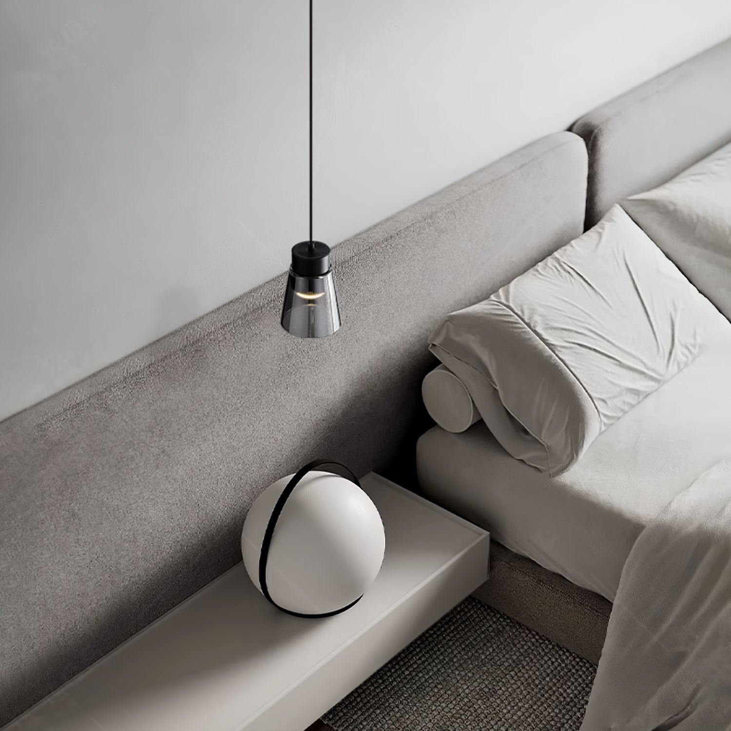 Suspension design GRAXO en verre – luminaire design salon – Klaross