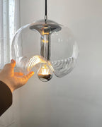 Suspension Miranda mise en situation en verre transparent – Klaross