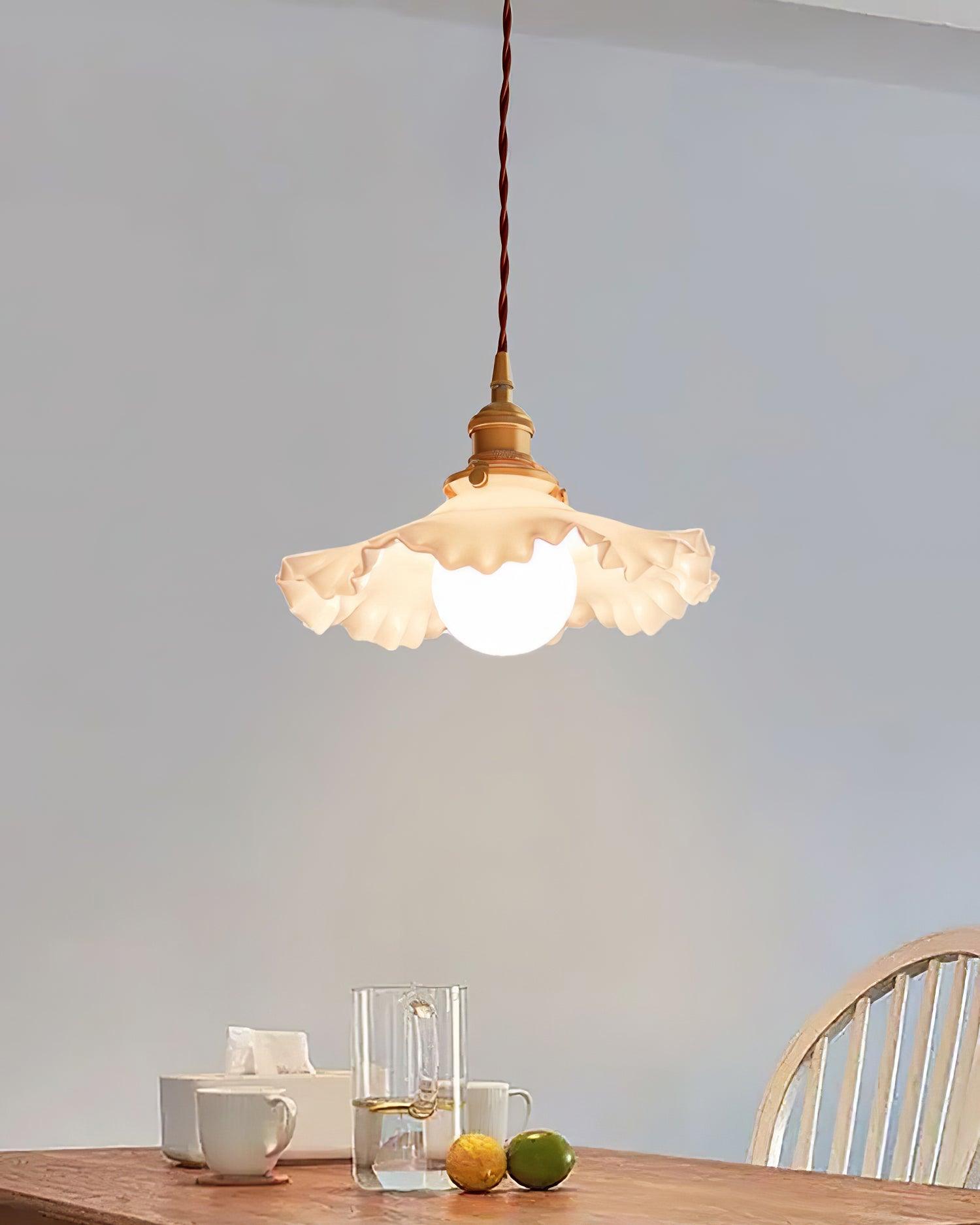 Suspension Filigrane vue détail finition en verre – Klaross