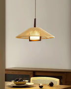 Suspension CONIRA luminaire rotin mise en situation – Klaross
