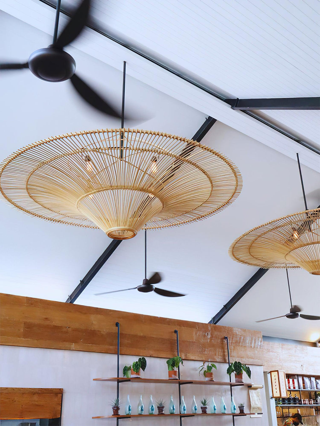 Suspension LURANA métal vue ambiance salon – Klaross