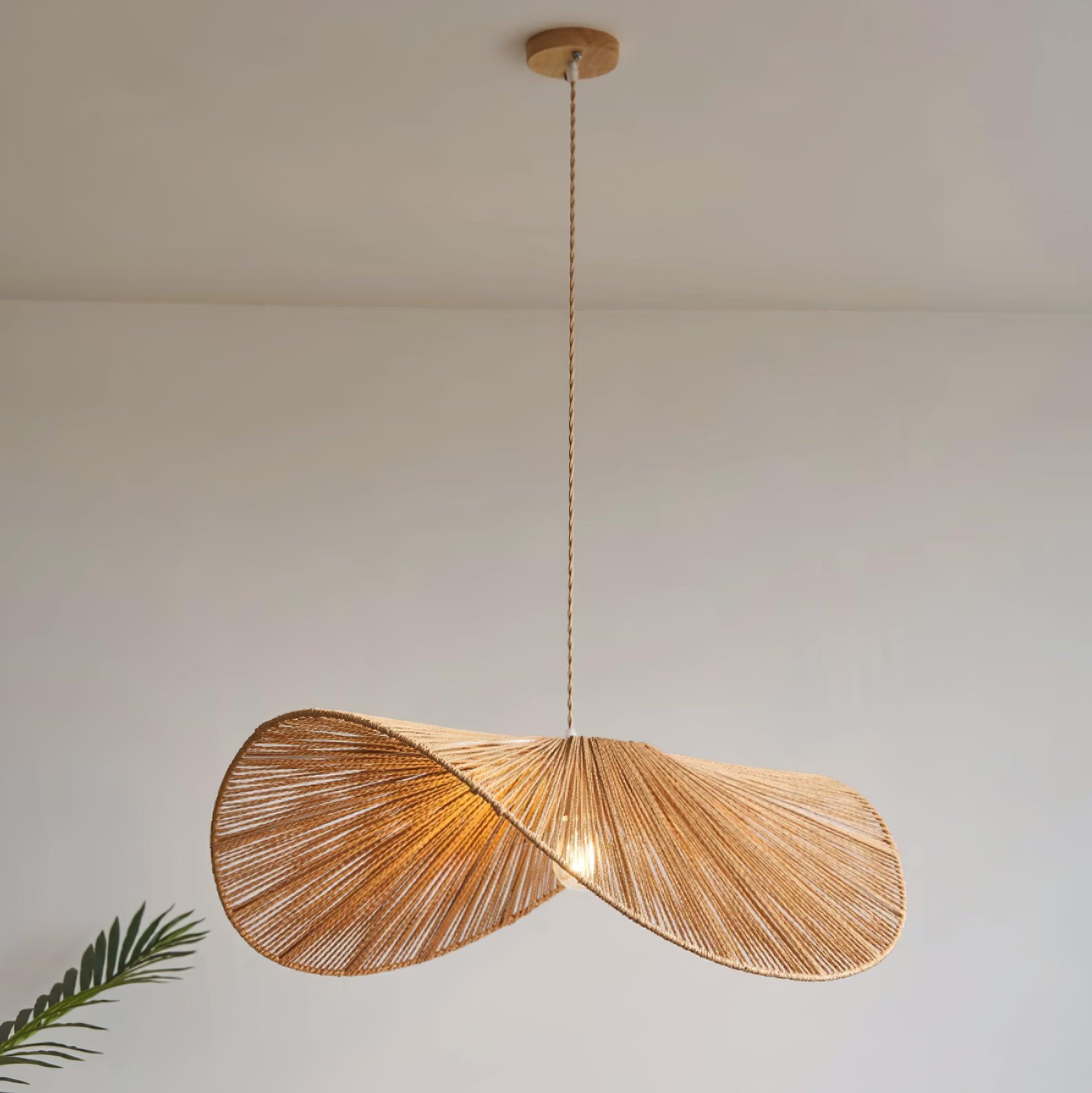 Suspension NATIRA paille ambiance salon contemporain – Klaross