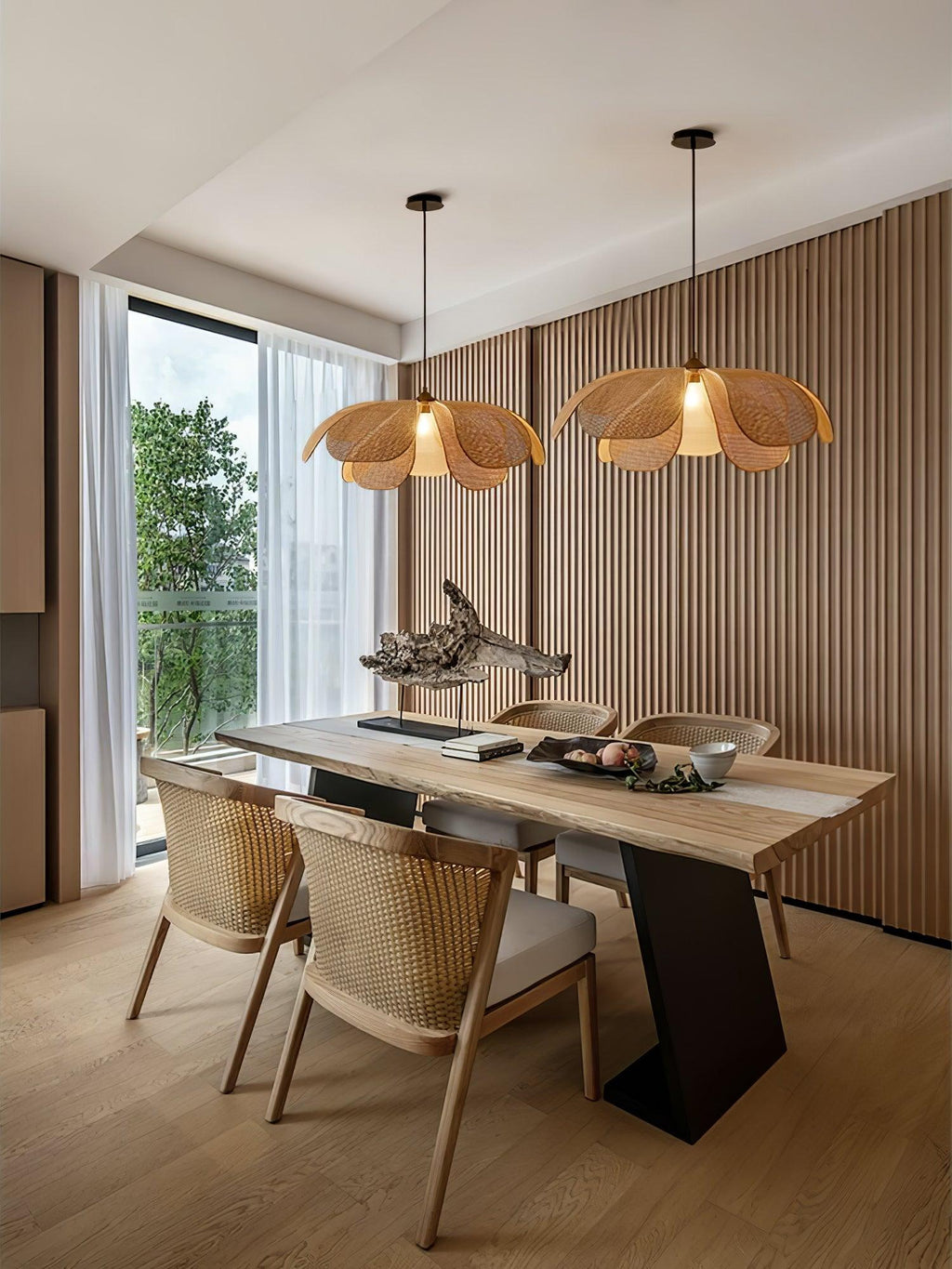 Suspension PELORA rotin mise en situation salon – Klaross