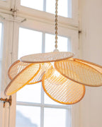 Suspension PETALA rotin bohème vue ensemble – Klaross