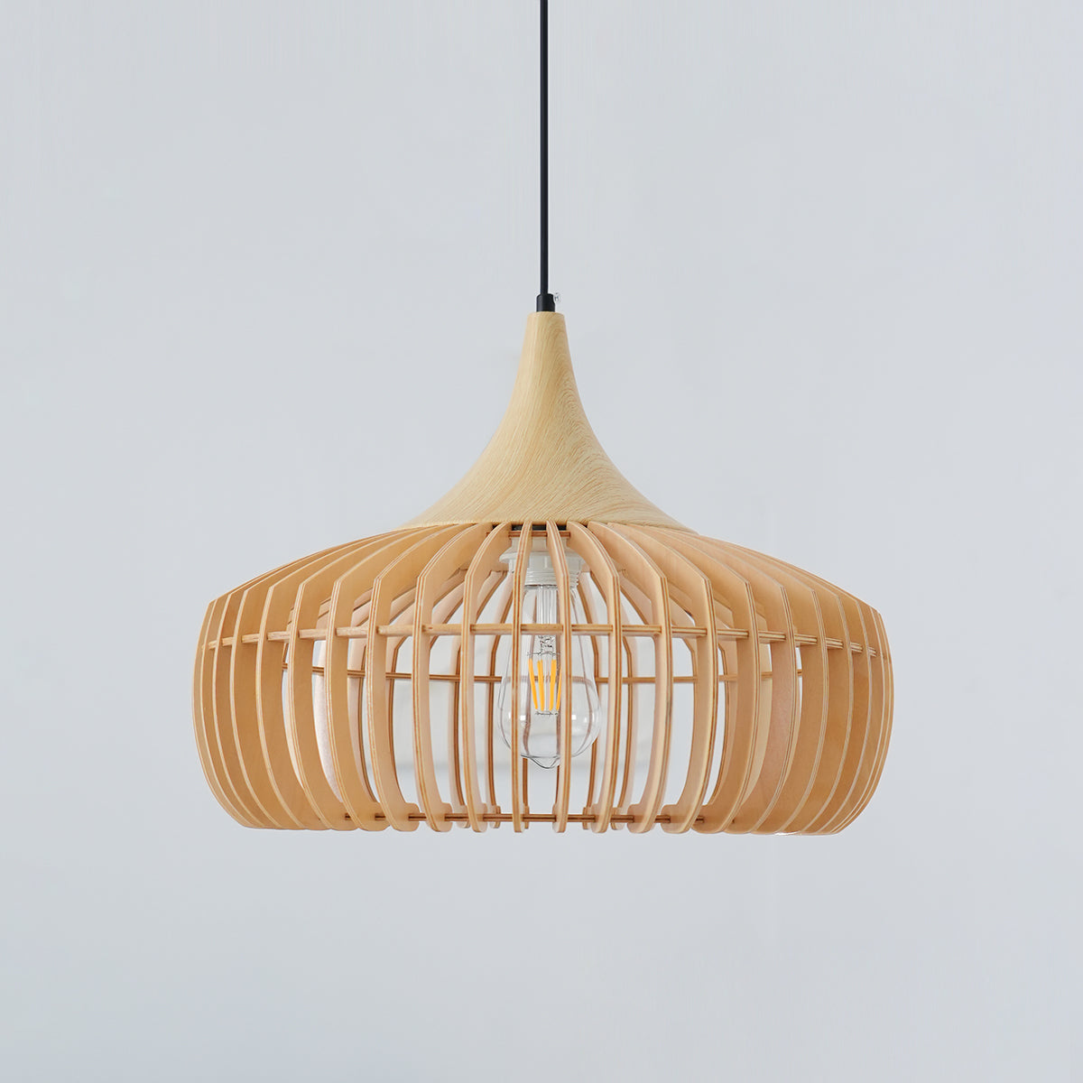 Suspension ZIVORA bois détail texture – Klaross