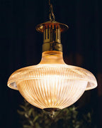 Suspension Violette mise en situation en verre transparent – Klaross