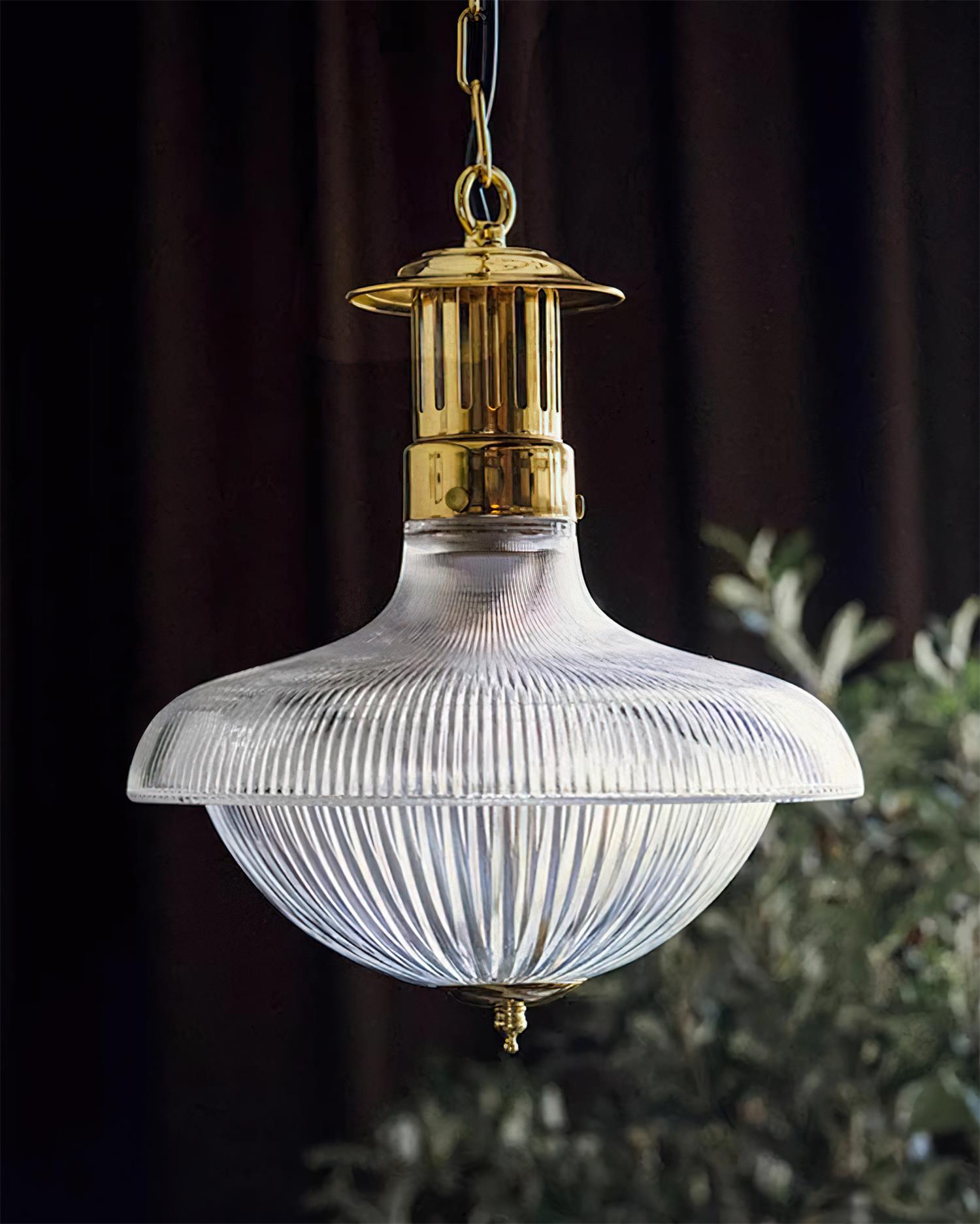 Suspension Violette détail abat-jour en verre transparent – Klaross