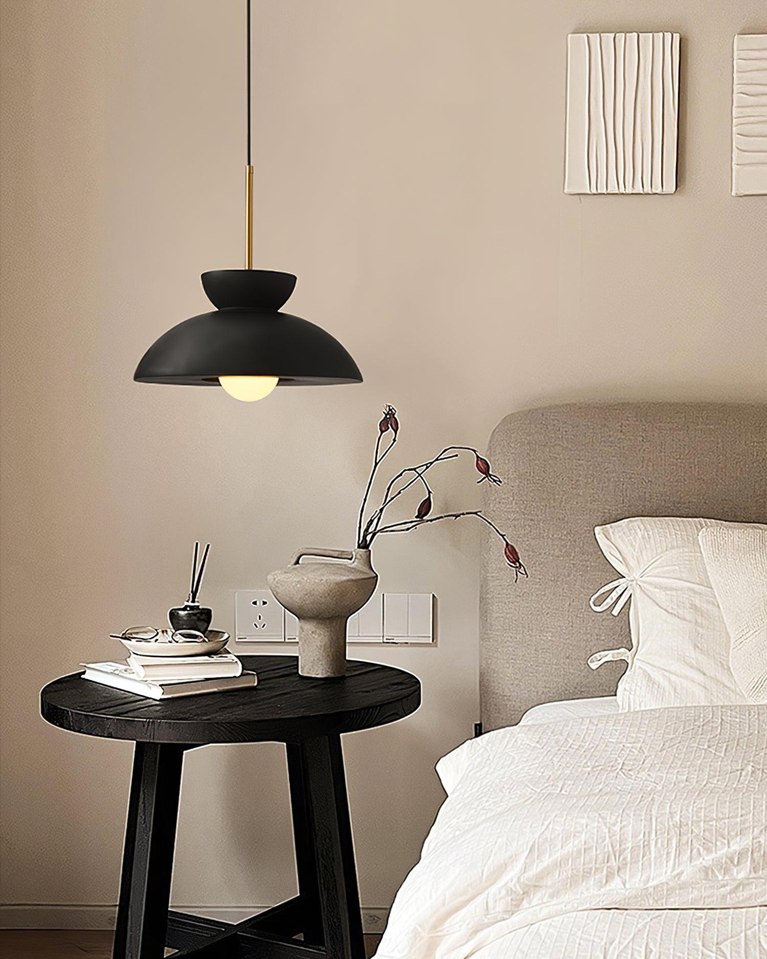 Suspension industrielle ZOVEX en résine – luminaire design salon – Klaross
