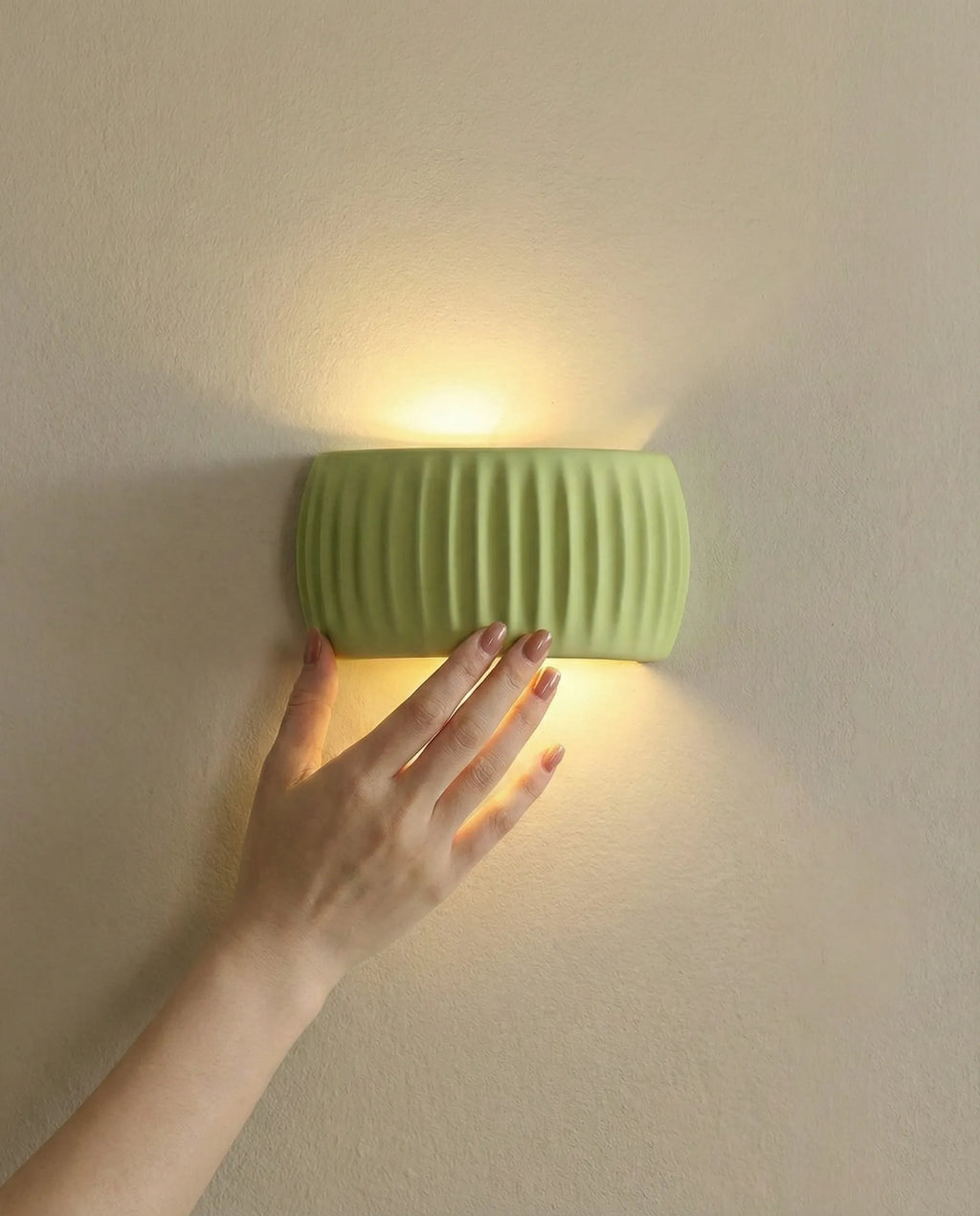 Applique murale contemporaine au design élégant pour éclairage intérieur — Klaross