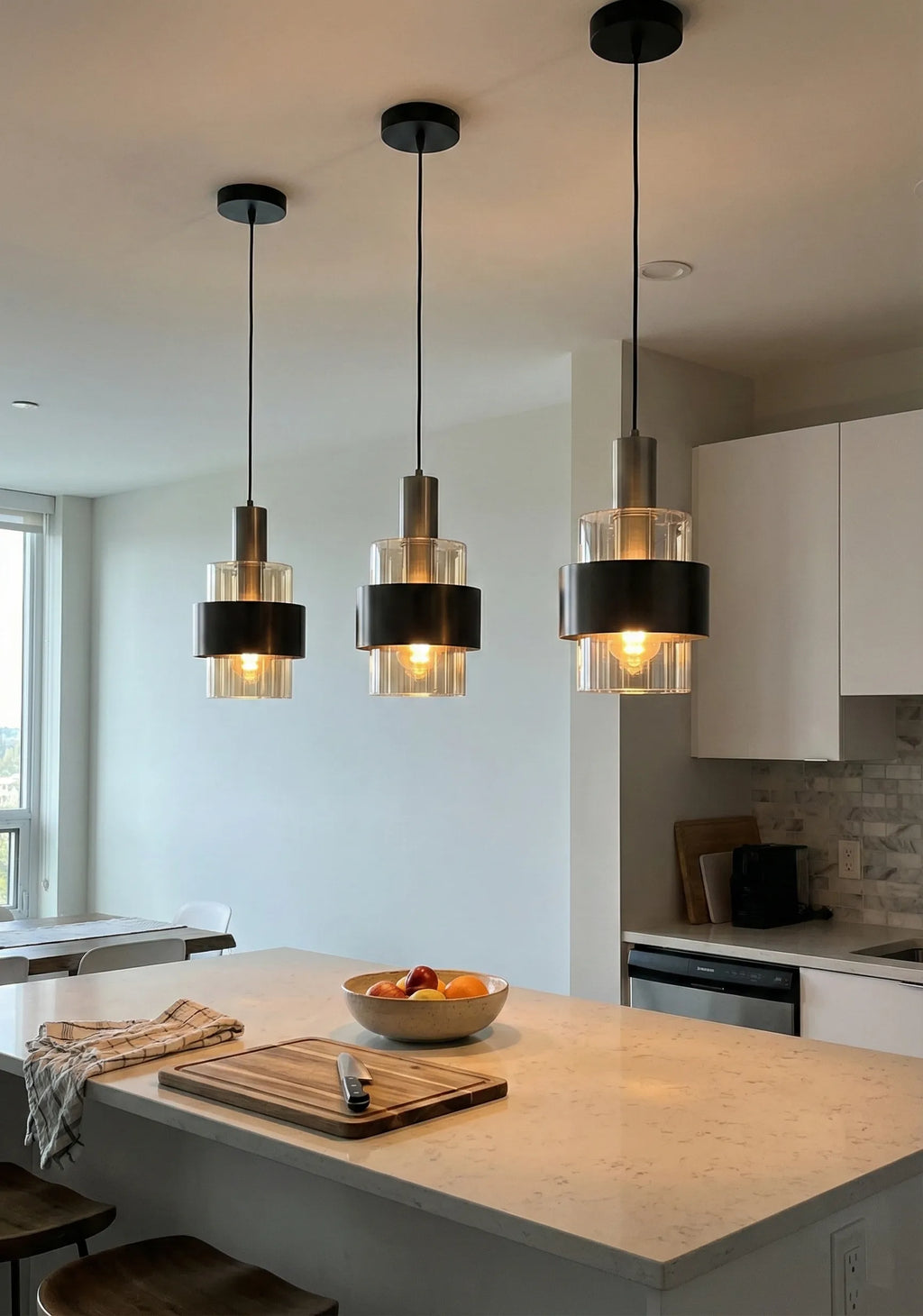 Lustre en verre au style élégant pour une décoration moderne — Klaross.