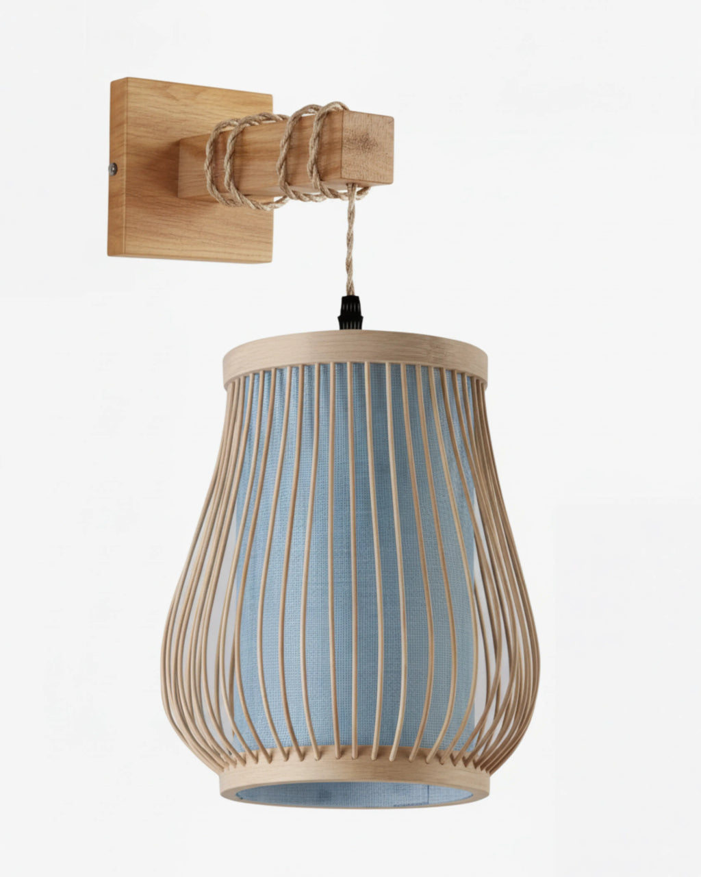 Lampe murale suspendue en bambou avec intérieur bleu/gris, style nordique moderne pour salon ou chambre.
