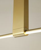 Lampe de plafond longue 90 cm noire, profil LED minimaliste pour éclairage élégant et discret.