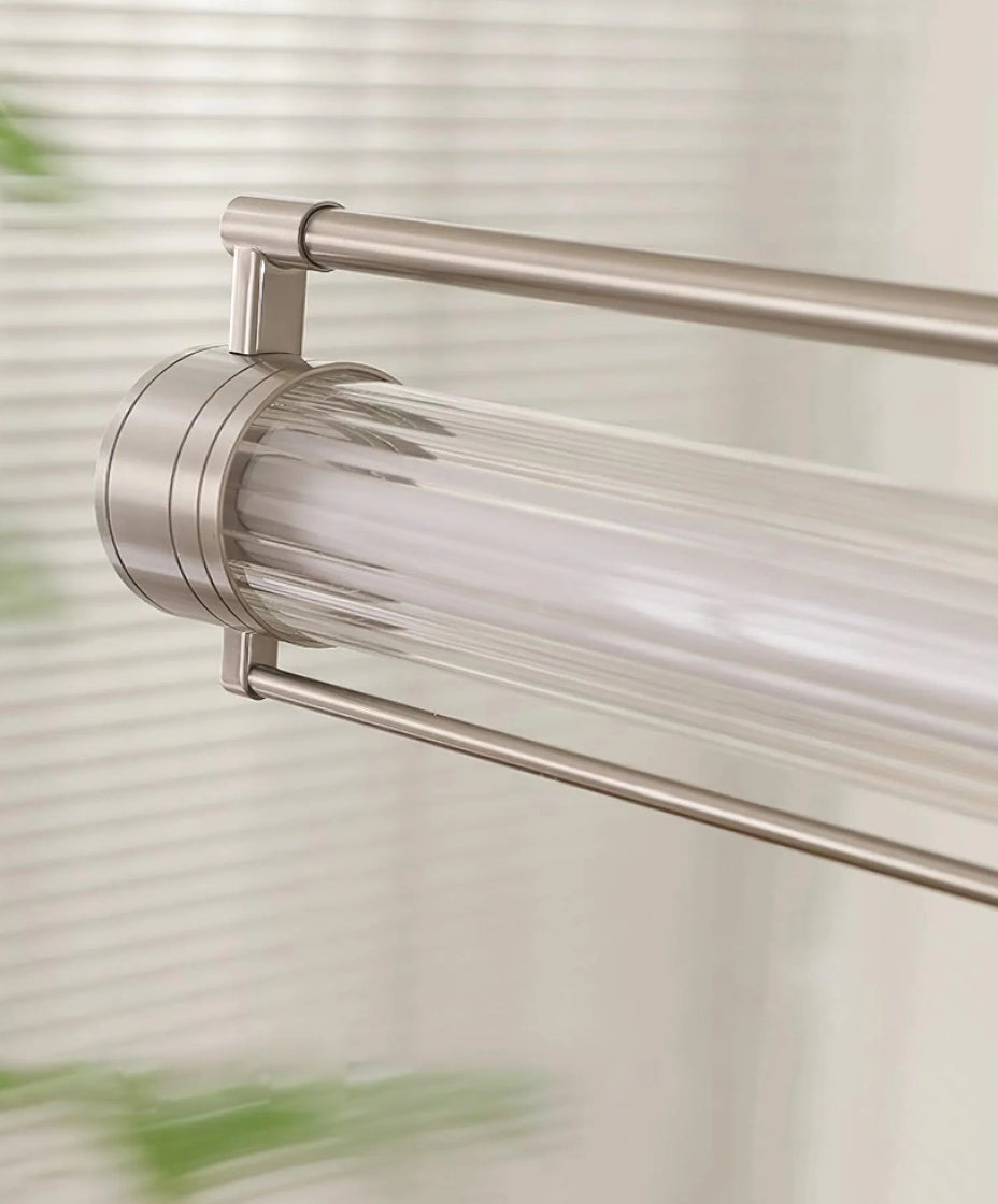 Lampe de plafond en verre finition lisse pour lumière moderne dans la maison.