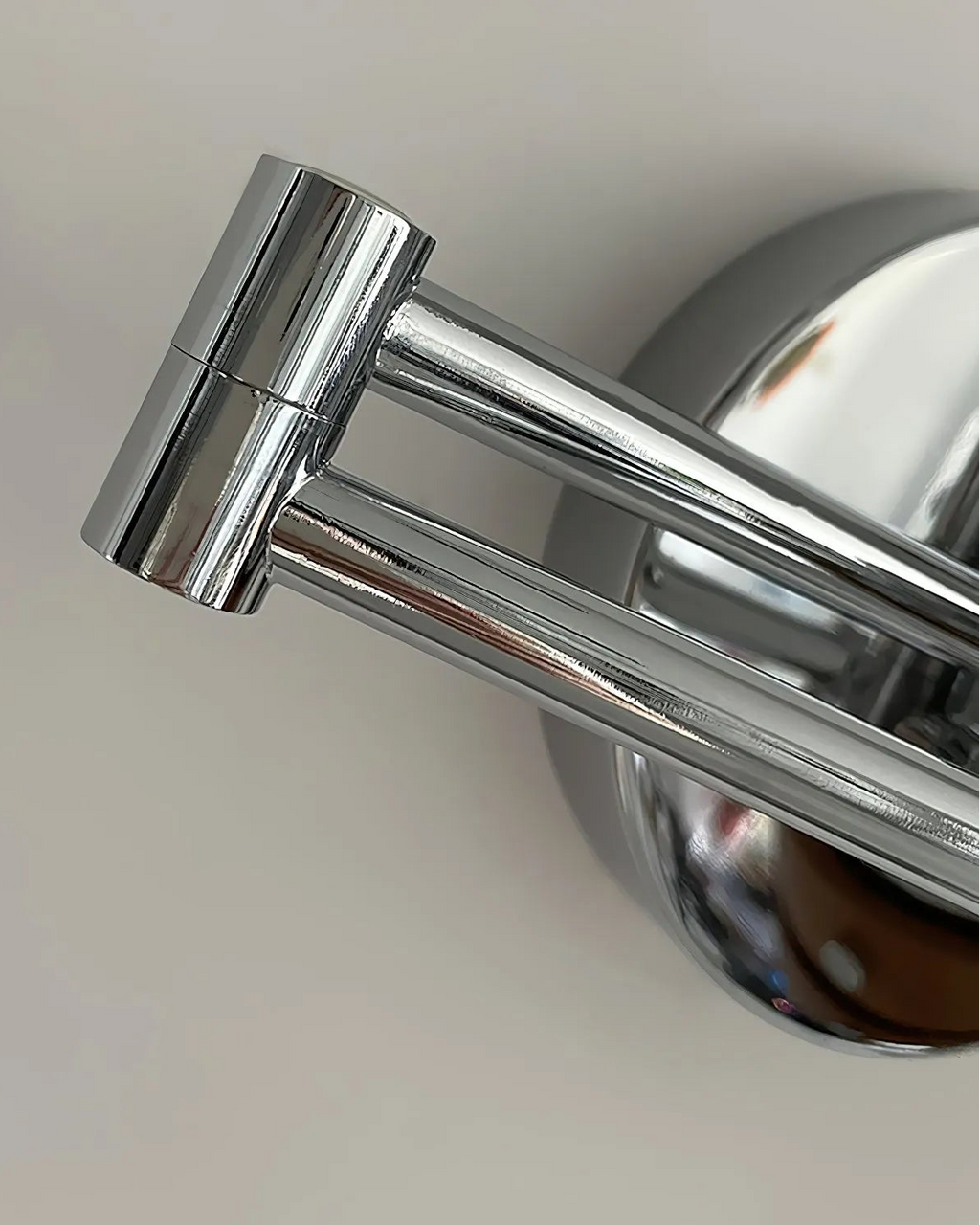 Lampe plafond en verre irrégulier pour décoration moderne et originale.