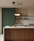 Lampe en verre design style lustre moderne pour salon.