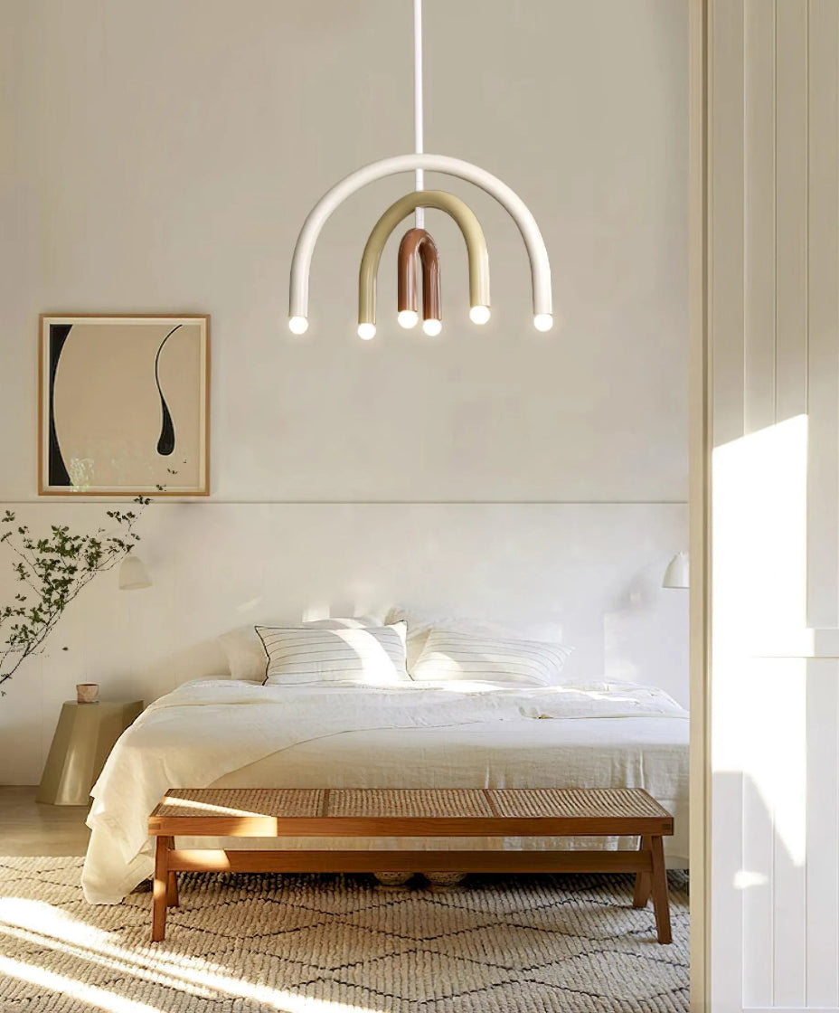Lampe suspendue en verre design pour éclairage moderne dans la maison.