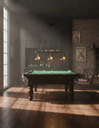 Luminaire industriel en verre et métal noir, suspension billard parfaite pour restaurant, café ou salon moderne.