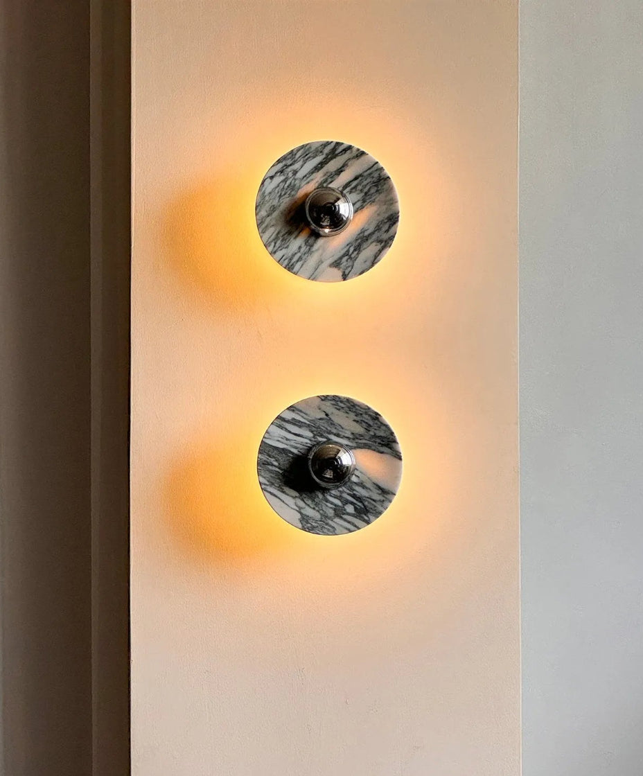 Luminaire plafond en verre pour éclairage naturel et déco maison.