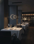 Luminaire plafond LED or au design géométrique moderne, idéal pour intérieur contemporain et décoration premium.