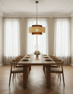 Lustre rotin tressé avec finition noire, suspension plafond parfaite pour restaurant, salon ou cuisine.