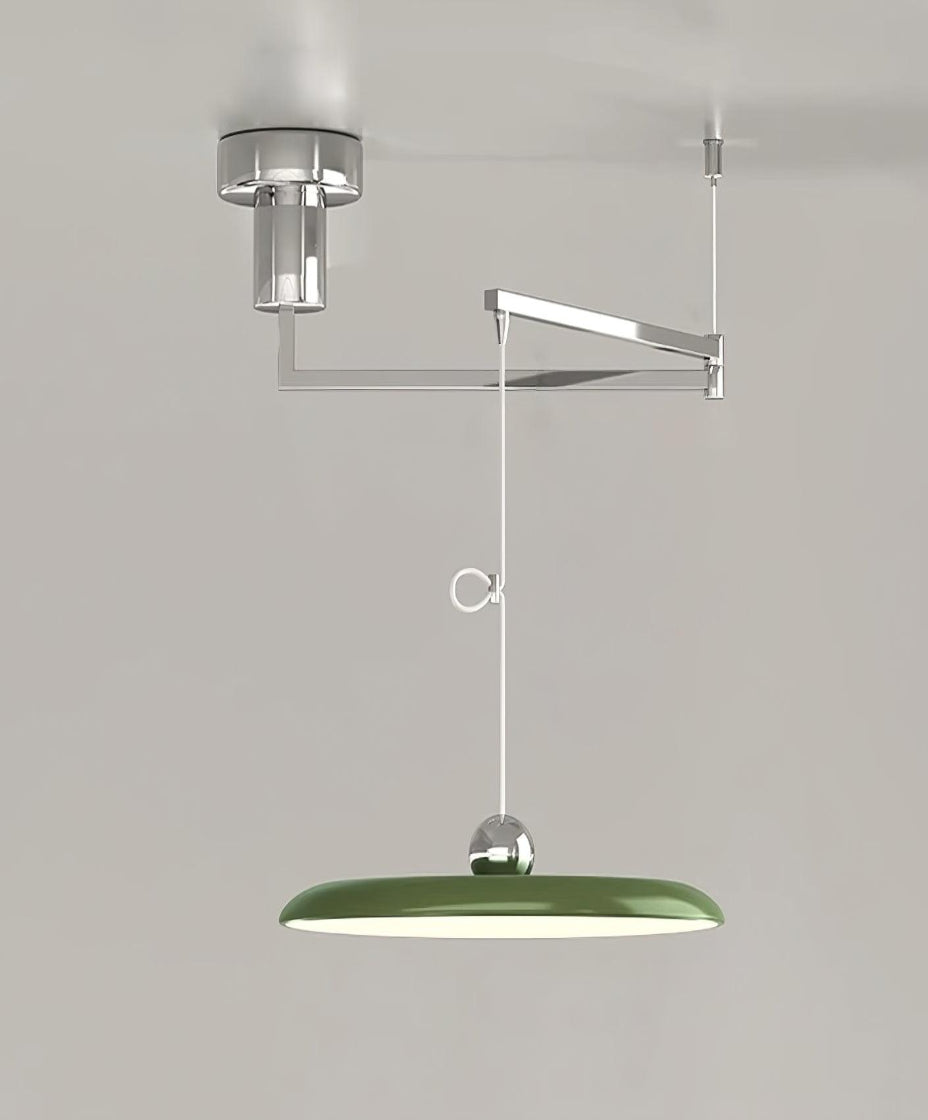 Lustre en verre décoratif avec design moderne pour sublimer un intérieur.