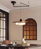 Lustre en verre pour éclairage décoratif moderne intérieur.