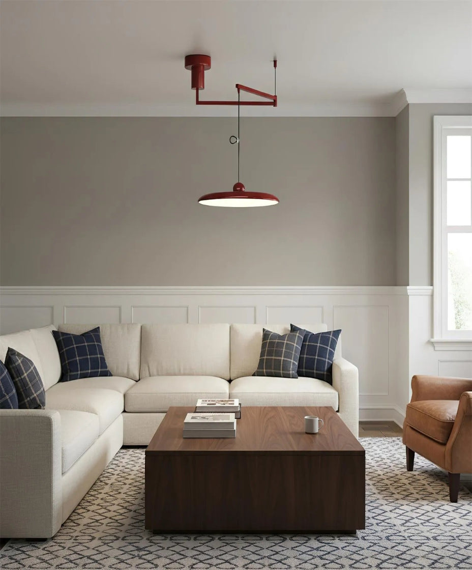 Lustre moderne en verre suspendu pour intérieur design et lumineux.