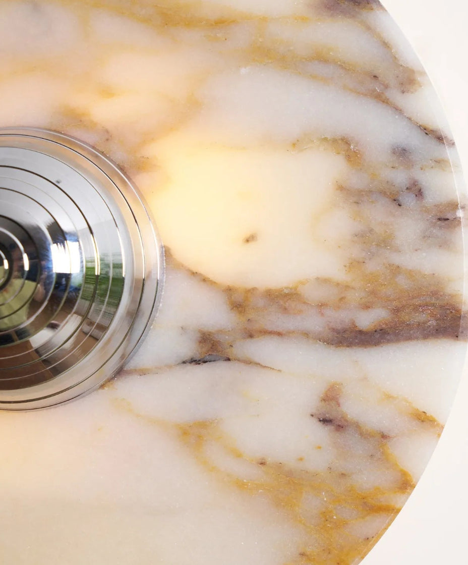 Plafonnier en verre design décoratif pour salon ou chambre.