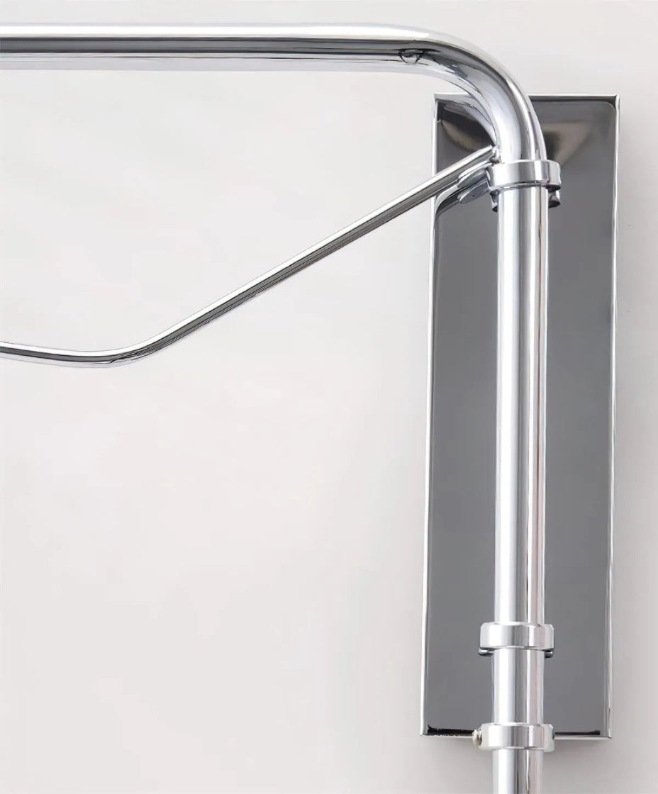 Plafonnier en verre décoratif minimaliste pour éclairage moderne.