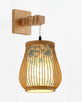 Suspension luminaire en bambou et rotin tressé (wicker), style Asie du Sud-Est pour chambre, salon ou étude.