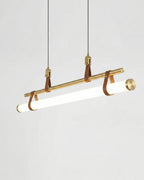 Lampe suspension nordique 115 cm en métal or et bande cuir, abat-jour acrylique blanc, design moderne pour salle à manger ou bureau.