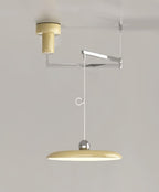 Suspension en verre élégante avec design contemporain pour éclairage intérieur.